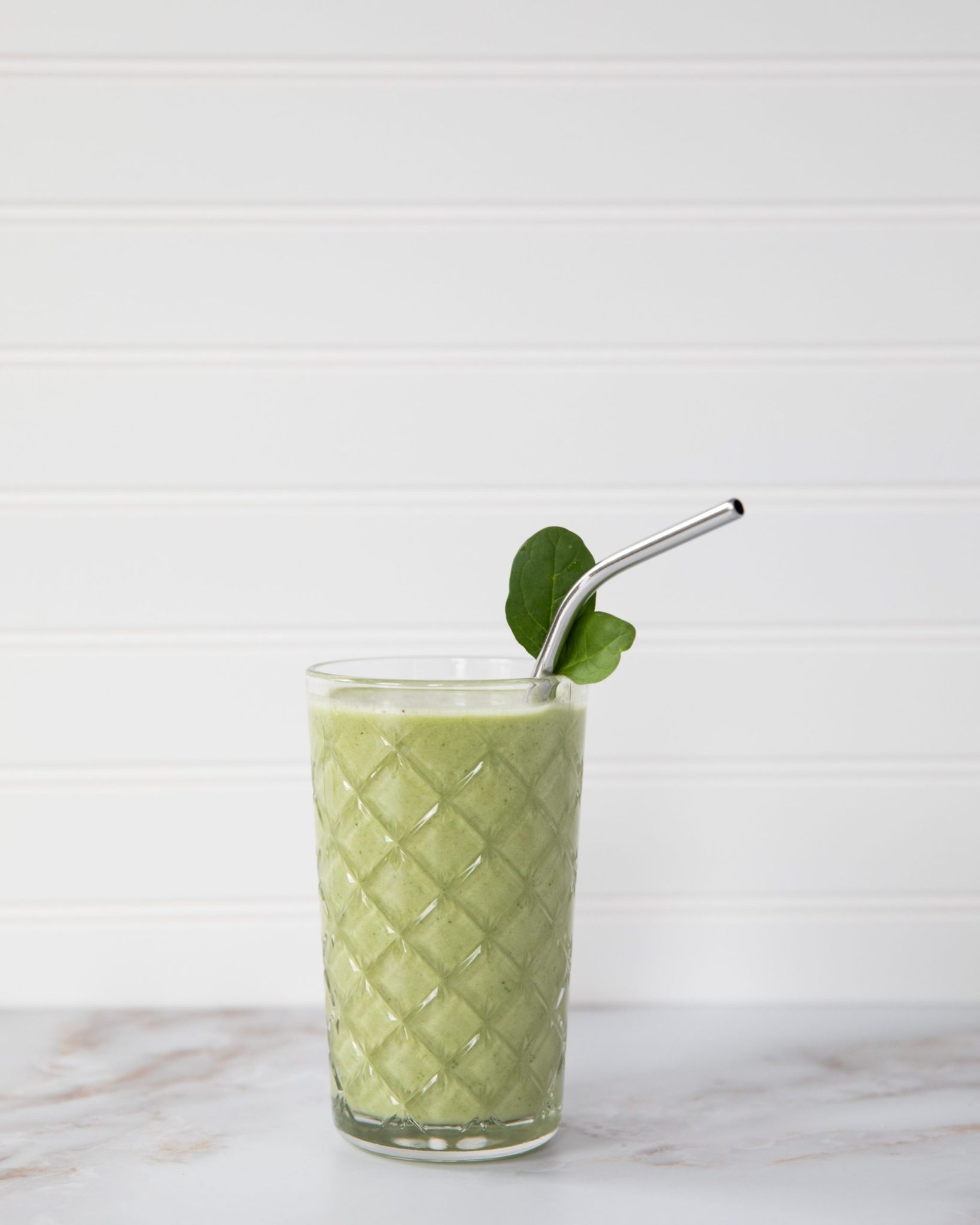 Start Your Day Right with a Delicious Green Breakfast Smoothie