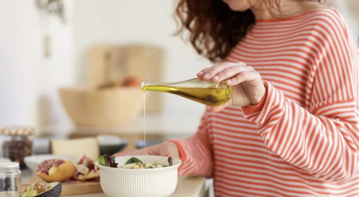 Surprising Health Benefits of Olive Oil for Women
