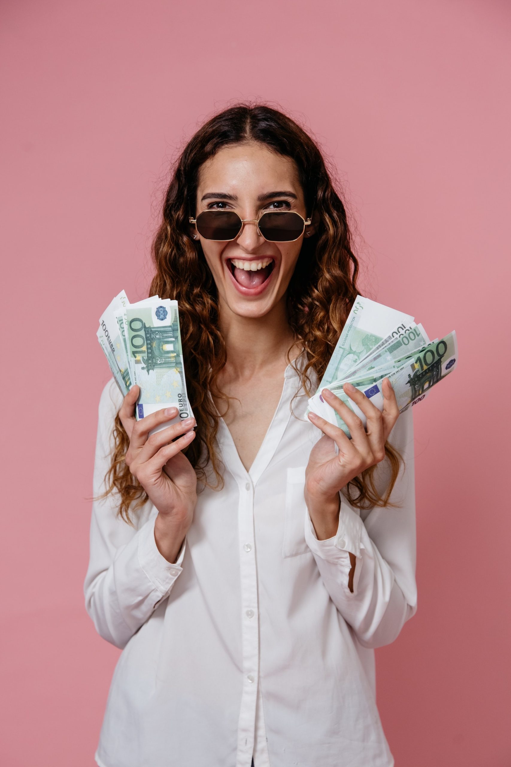 10 Fun Ways to Make Extra Cash this Summer