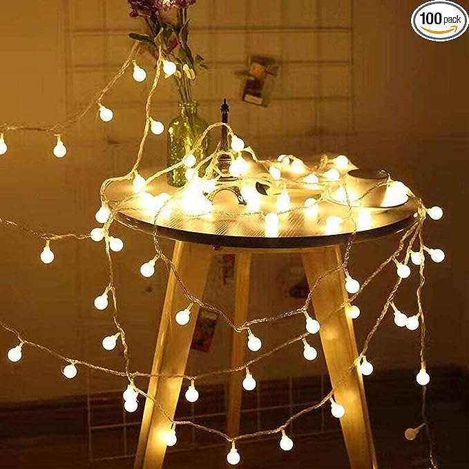 how to decorate bedroom for christmas: string lights