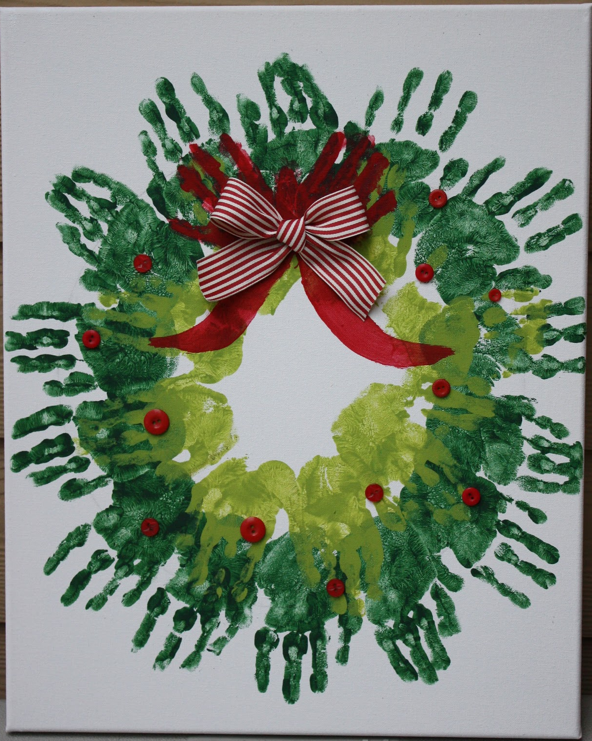 handprint wreath crafts