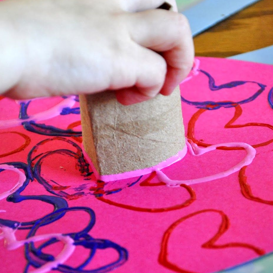 DIy heart stamp, valentines day craft for kids, valentines day craft for preschoolers