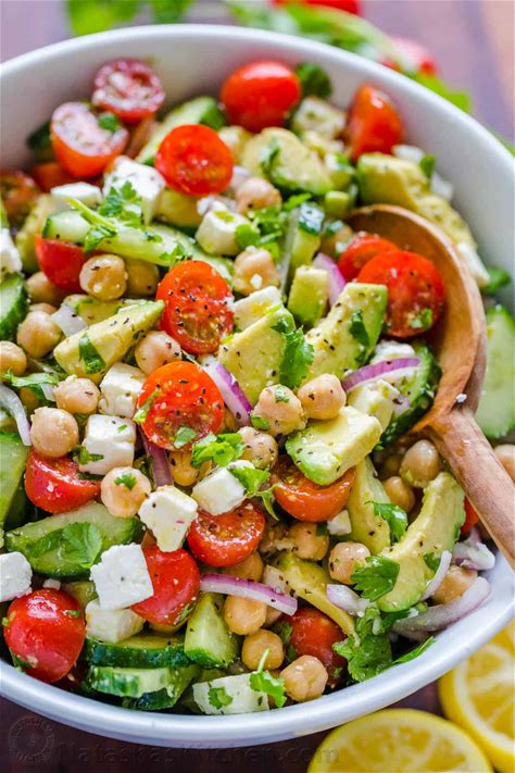 cucumber and chickpea salad