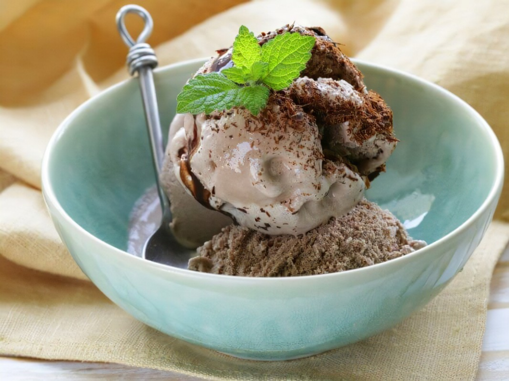 sugar free low carb chocolate ice cream