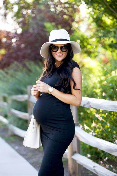 Top 10 Pregnancy Fashion Blogs Every Mom-to-Be Should Follow