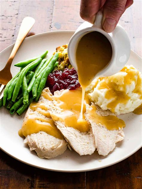 gluten-free thanksgiving gravy thanksgiving dinner plate