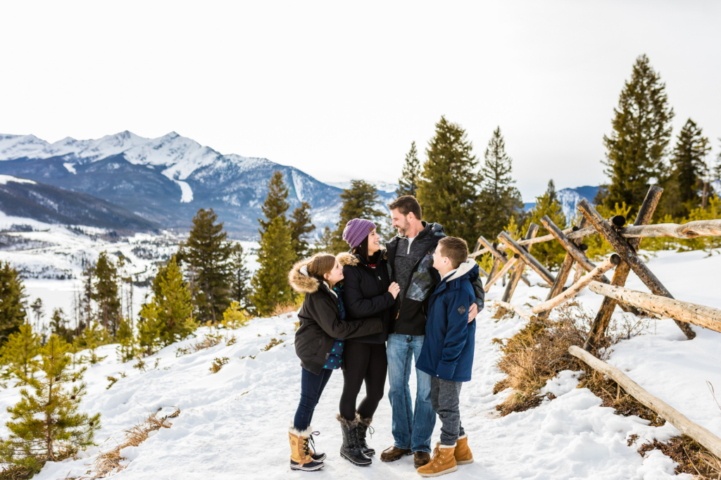 family mountain winter vacation